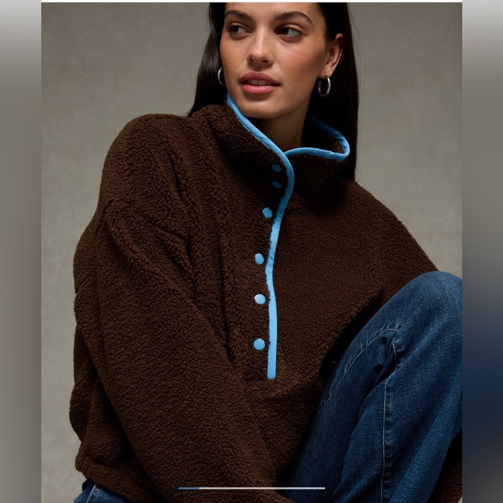 American Eagle Sherpa Pullover